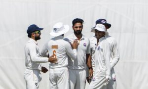 Bad light, Heaphy 90* deny India A by one wicket