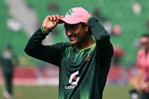 Pakistan bowl, Razaullah and Henry Crocombe to debut